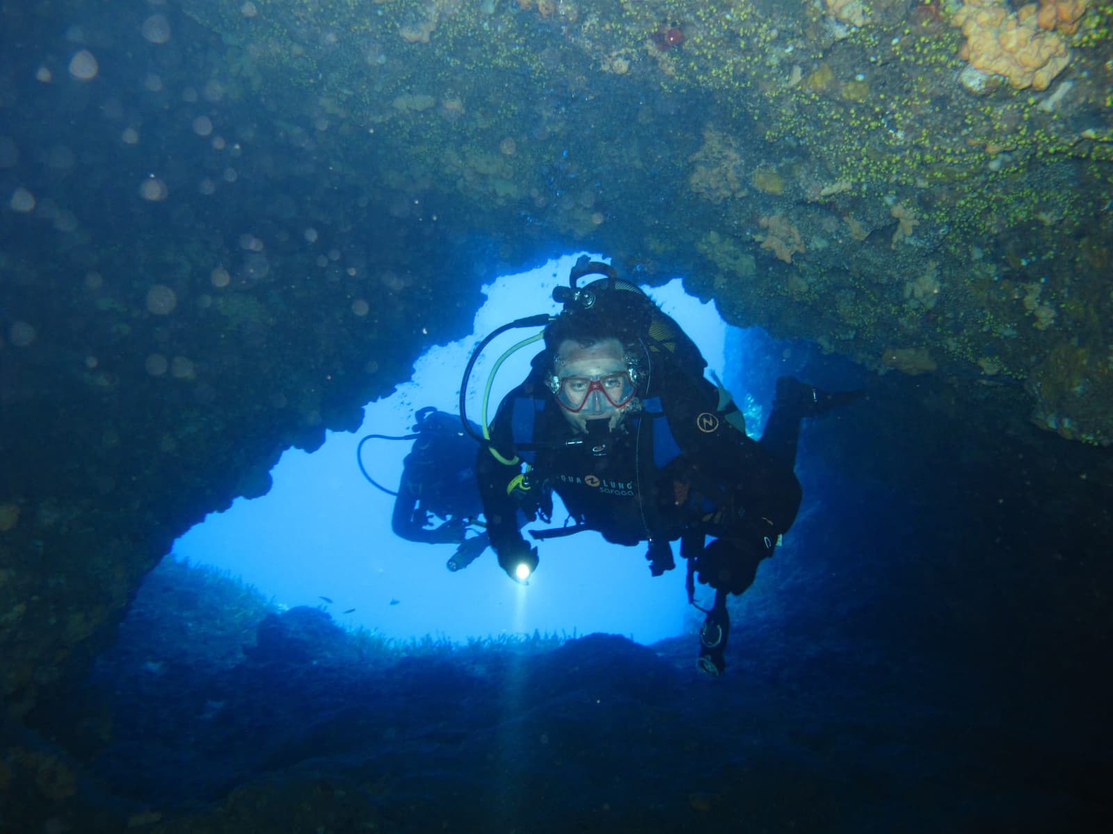 Discover the sailing & diving hotspot of the Mediterranean sea!