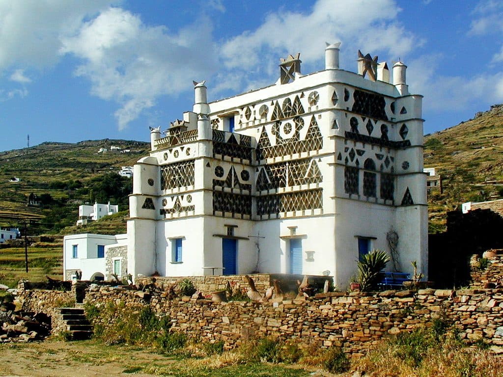 19 Reasons to sail & hike the Cyclades Now